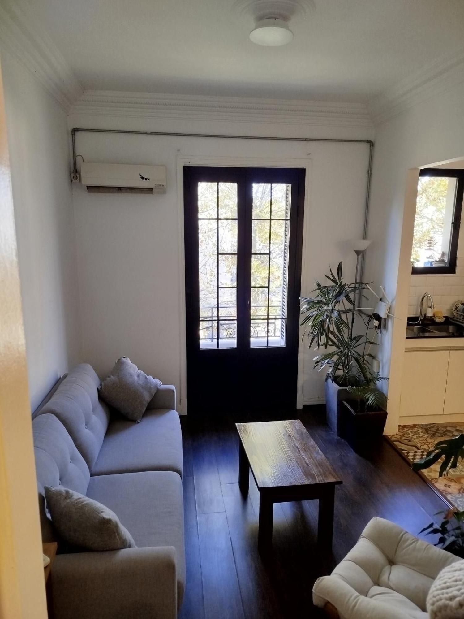 Comodo En Excelente Ubicacion Apartamento *